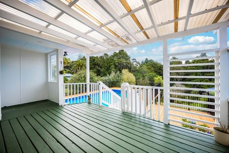 Photo of property in 40 Pupuke Road, Hillcrest, Auckland, 0627