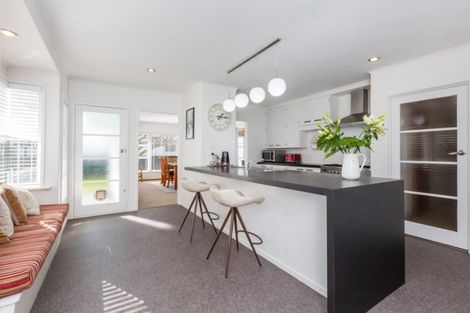 Photo of property in 10 Pembroke Street, Taradale, Napier, 4112