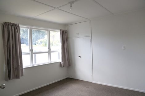 Photo of property in 33 Te Rangitautahanga Road, Turangi, 3334
