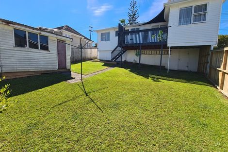 Photo of property in 1/23 William Souter Street, Forrest Hill, Auckland, 0620