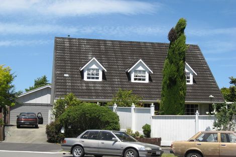 Photo of property in 14 Woodstock Place, Russley, Christchurch, 8042