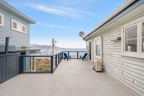 Photo of property in 148 The Esplanade, Houghton Bay, Wellington, 6023