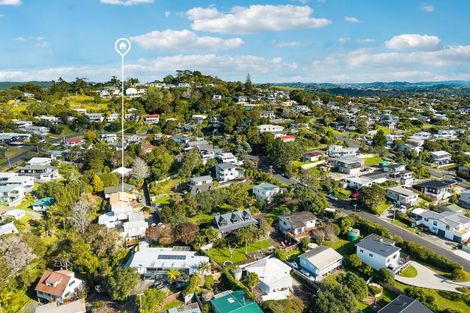 Photo of property in 10b Elliston Crescent, Stanmore Bay, Whangaparaoa, 0932