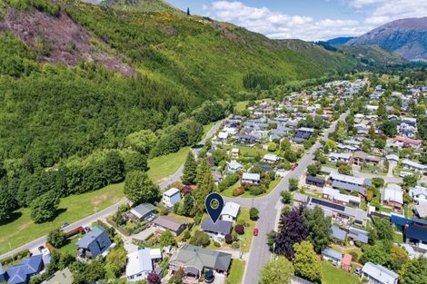 Photo of property in 37 Devon Street, Arrowtown, 9302