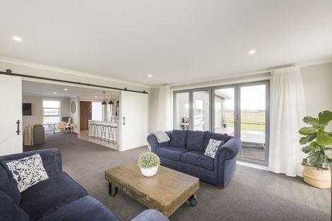 Photo of property in 23 Managhs Road, Halcombe, Feilding, 4775