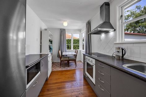 Photo of property in 24 Upjohn Street, Brooklands, New Plymouth, 4310