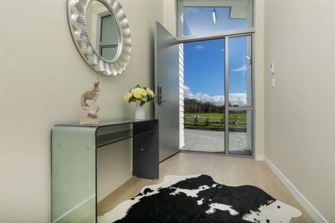 Photo of property in 39 Fruitlands Road, Kumeu, 0810