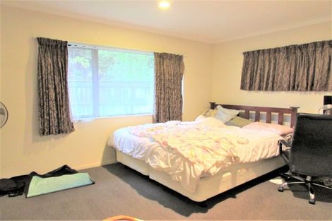 Photo of property in 23 Aragon Grove, Kingsley Heights, Upper Hutt, 5018