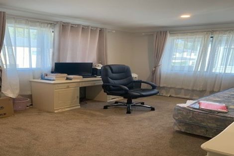 Photo of property in 24 Drumbuoy Drive, Flat Bush, Auckland, 2019