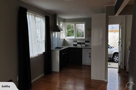 Photo of property in 11 Kambalda Street, Mangere Bridge, Auckland, 2022