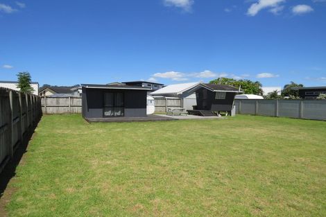 Photo of property in 16 Arawa Lane, Whitianga, 3510