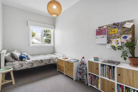 Photo of property in 30 Lambeth Road, Mount Eden, Auckland, 1041