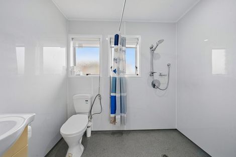 Photo of property in 1/41 Blacklock Avenue, Henderson, Auckland, 0612