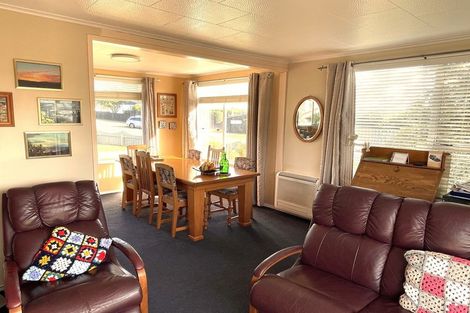 Photo of property in 66 Richmond Avenue, Richmond Heights, Taupo, 3330