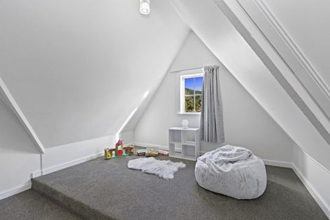 Photo of property in 117 Horoeka Street, Stokes Valley, Lower Hutt, 5019