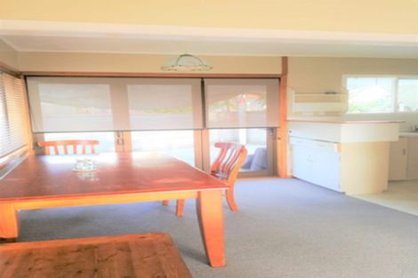 Photo of property in 51 Devon Road, Bucklands Beach, Auckland, 2012