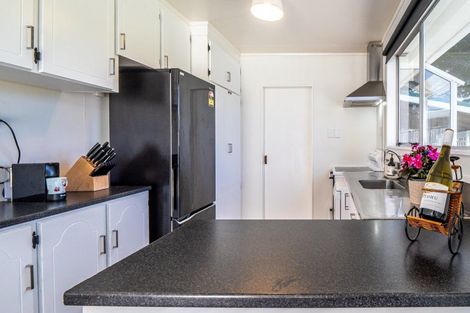 Photo of property in 48 Sole Avenue, Bell Block, New Plymouth, 4312