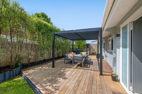 Photo of property in 24a Fairway Avenue, Red Beach, 0932