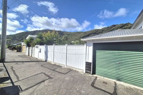 Photo of property in 403 Muritai Road, Eastbourne, Lower Hutt, 5013
