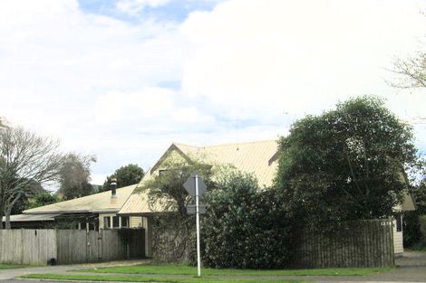 Photo of property in 127a Otumoetai Road, Brookfield, Tauranga, 3110