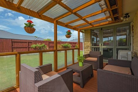 Photo of property in 72 Parnell Heights, Kelvin Grove, Palmerston North, 4414
