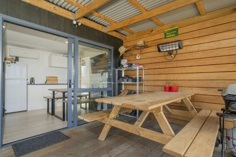 Photo of property in 116 Centennial Drive, Whitianga, 3510