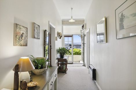 Photo of property in 42 Crawford Road, Kilbirnie, Wellington, 6022