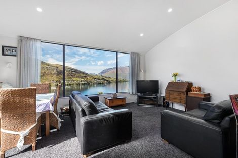 Photo of property in Elkridge Apartments, 2/64 Marina Drive, Frankton, Queenstown, 9300