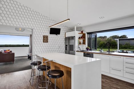 Photo of property in 164 Brown Road, Brixton, Waitara, 4382