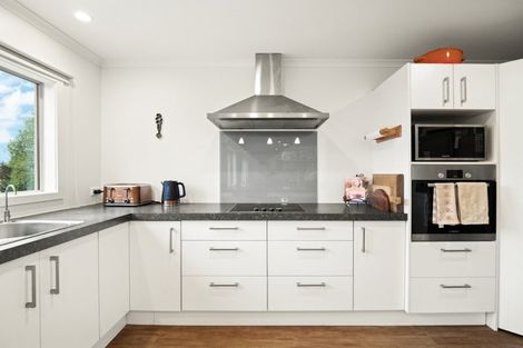 Photo of property in 37 Settlement Hill Road, Owaka, 9586