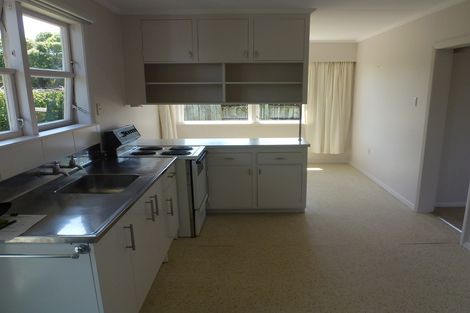 Photo of property in 2 Hartley Place, Awapuni, Palmerston North, 4412