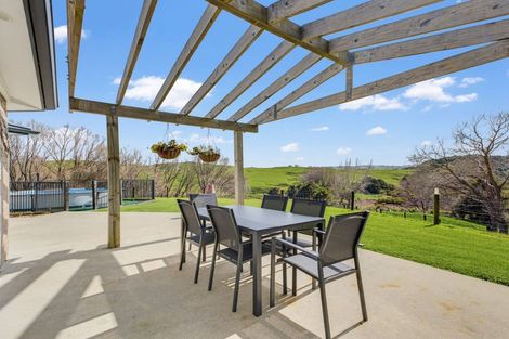 Photo of property in 65 Jumna Road, Maungaturoto, 0587