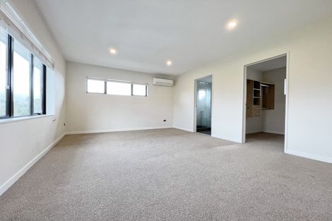 Photo of property in 115e Sturges Road, Henderson, Auckland, 0612
