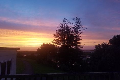 Photo of property in 97 Burundi Avenue, Clendon Park, Auckland, 2103