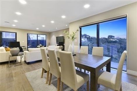 Photo of property in 5 Taraire Place, Orewa, 0931