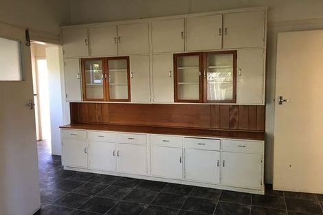 Photo of property in 17 Awaroa Road, Sunnyvale, Auckland, 0612