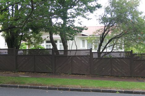 Photo of property in 73 St Leonards Road, Mount Eden, Auckland, 1024