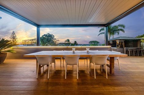 Photo of property in 64 O'halloran Road, Howick, Auckland, 2014