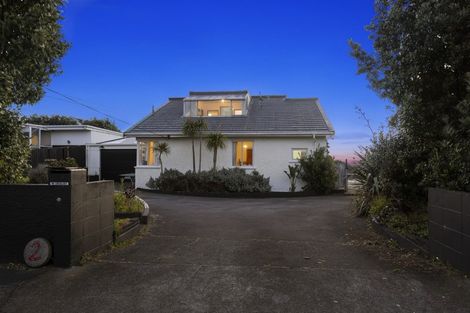 Photo of property in 2 Record Street, Fitzroy, New Plymouth, 4312