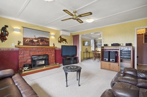 Photo of property in 17 Totara Street, Otaki, 5512
