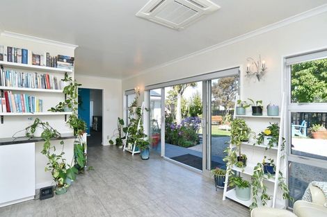 Photo of property in 44 Geddis Street, Rangiora, 7400