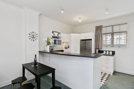 Photo of property in 48 Pipitea Street, Thorndon, Wellington, 6011