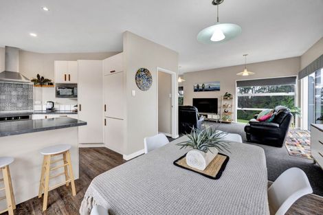 Photo of property in 22 Halse Place, Opunake, 4616