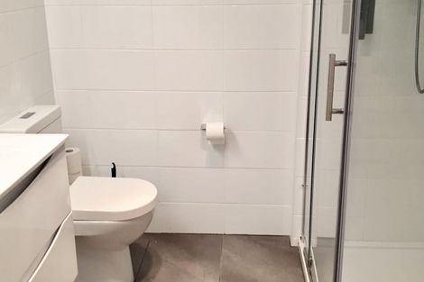 Photo of property in 1/88 East Coast Road, Milford, Auckland, 0620