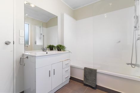 Photo of property in 3/13 Westview Court, Somerville, Auckland, 2014