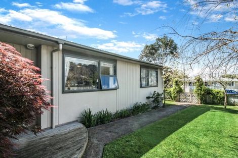 Photo of property in 4 Benbow Place, Westown, New Plymouth, 4310