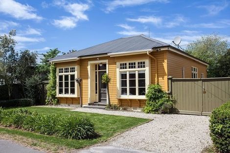 Photo of property in 10 Sheppard Place, St Albans, Christchurch, 8014