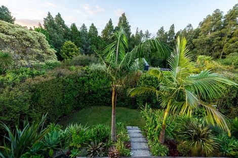 Photo of property in 10 Kahikatea Close, Campbells Bay, Auckland, 0630
