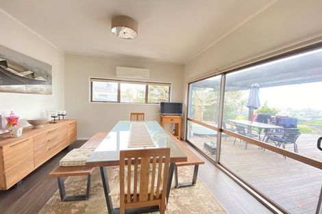 Photo of property in 12a Beach Road, Mellons Bay, Auckland, 2014