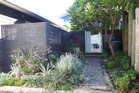 Photo of property in 2 Hames Terrace, Hillsborough, Auckland, 1042
